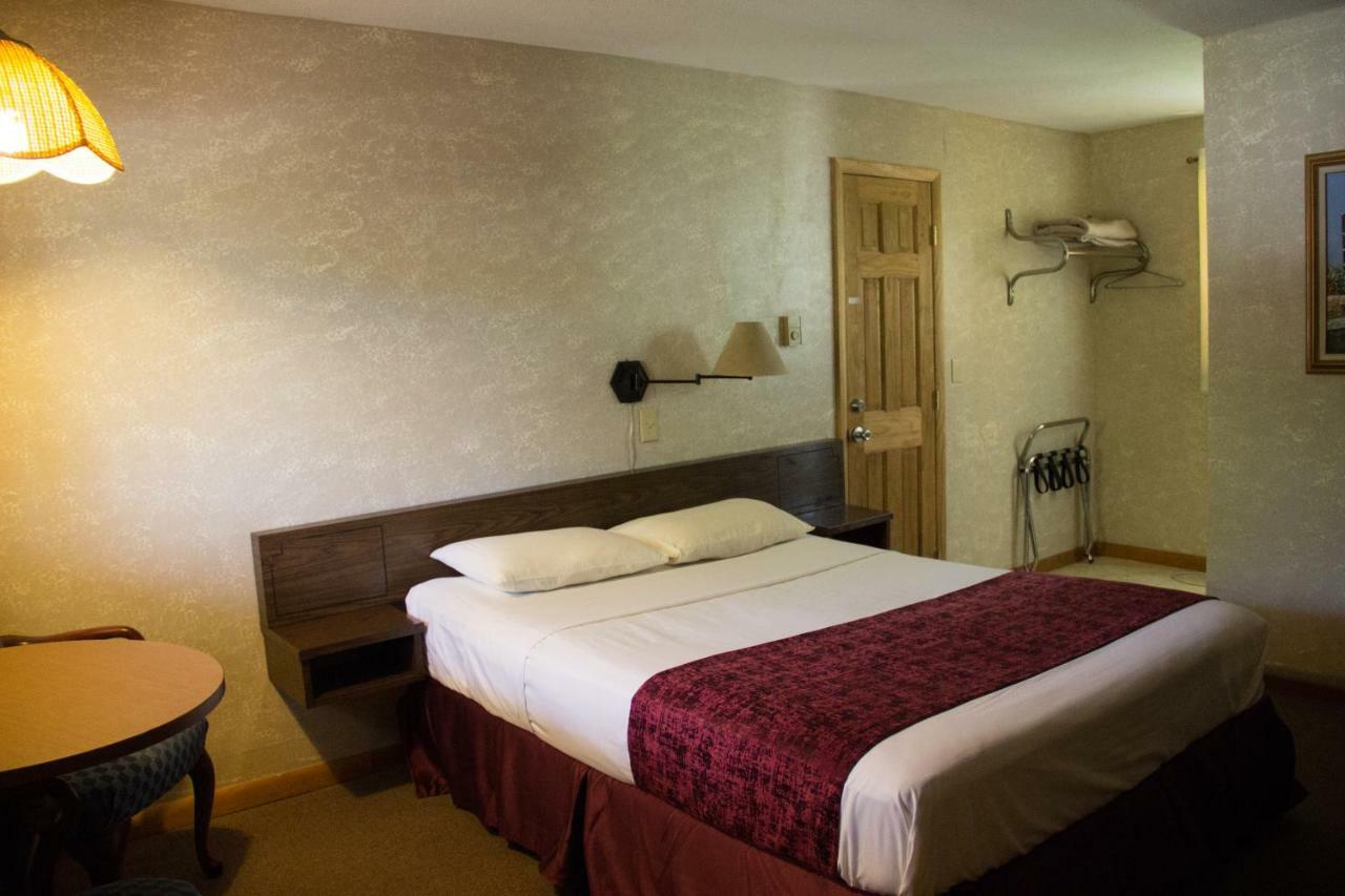 Fran Cove Motel Lake George Buitenkant foto