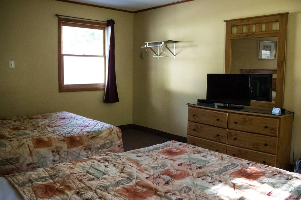 Fran Cove Motel Lake George Buitenkant foto