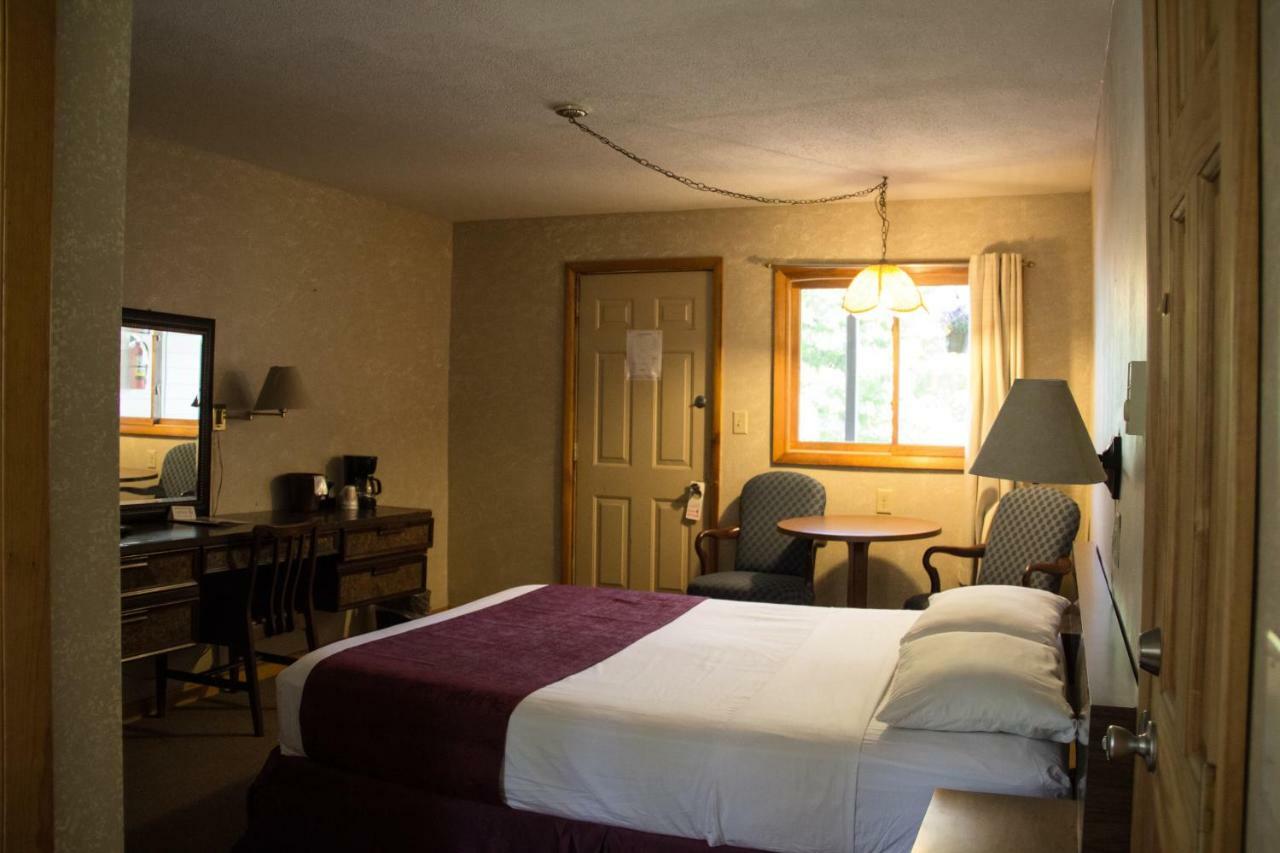 Fran Cove Motel Lake George Buitenkant foto